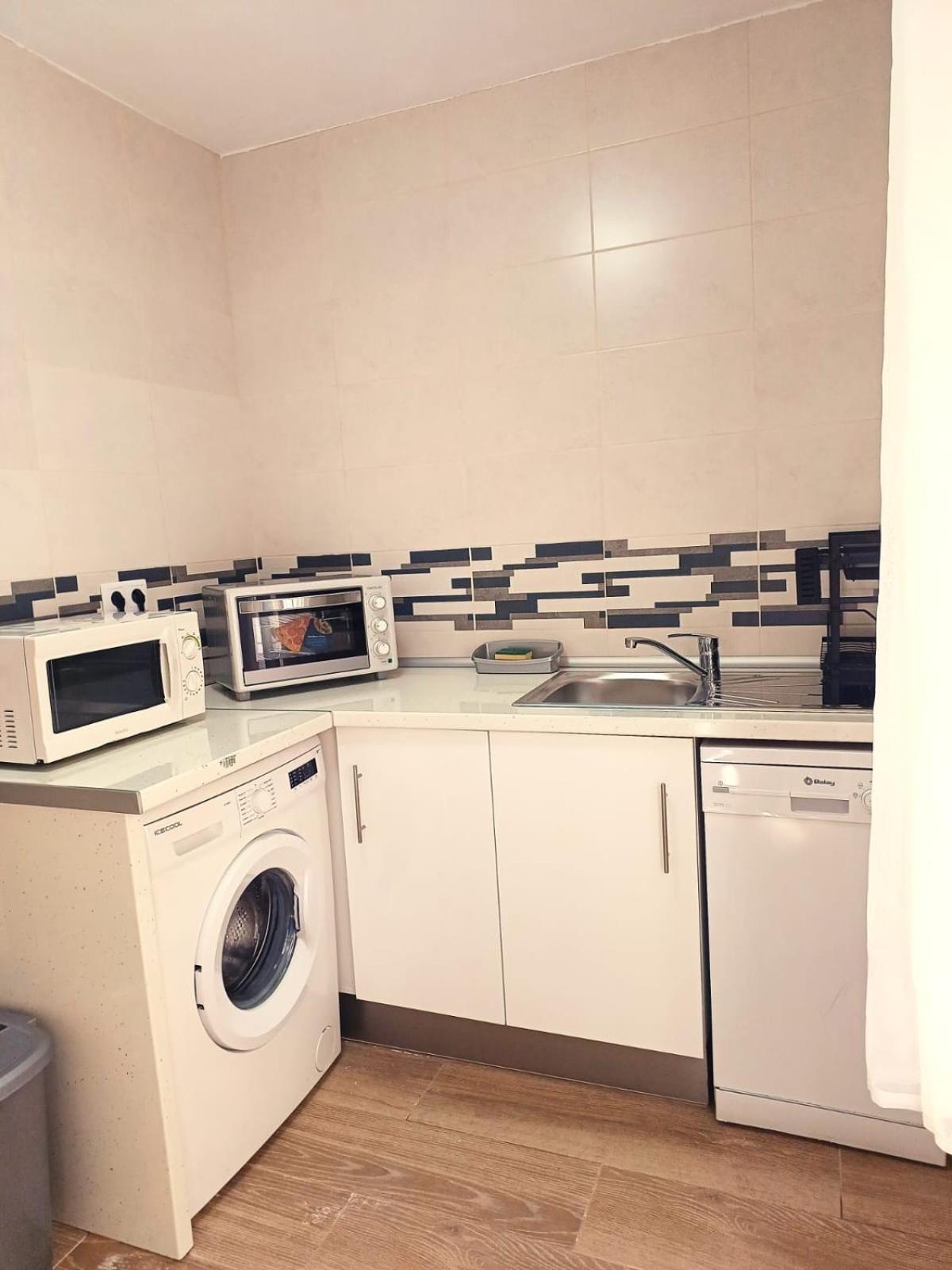 Apartamento Plaza Santa Lucia Renovado Febrero 2025 塞维利亚 外观 照片